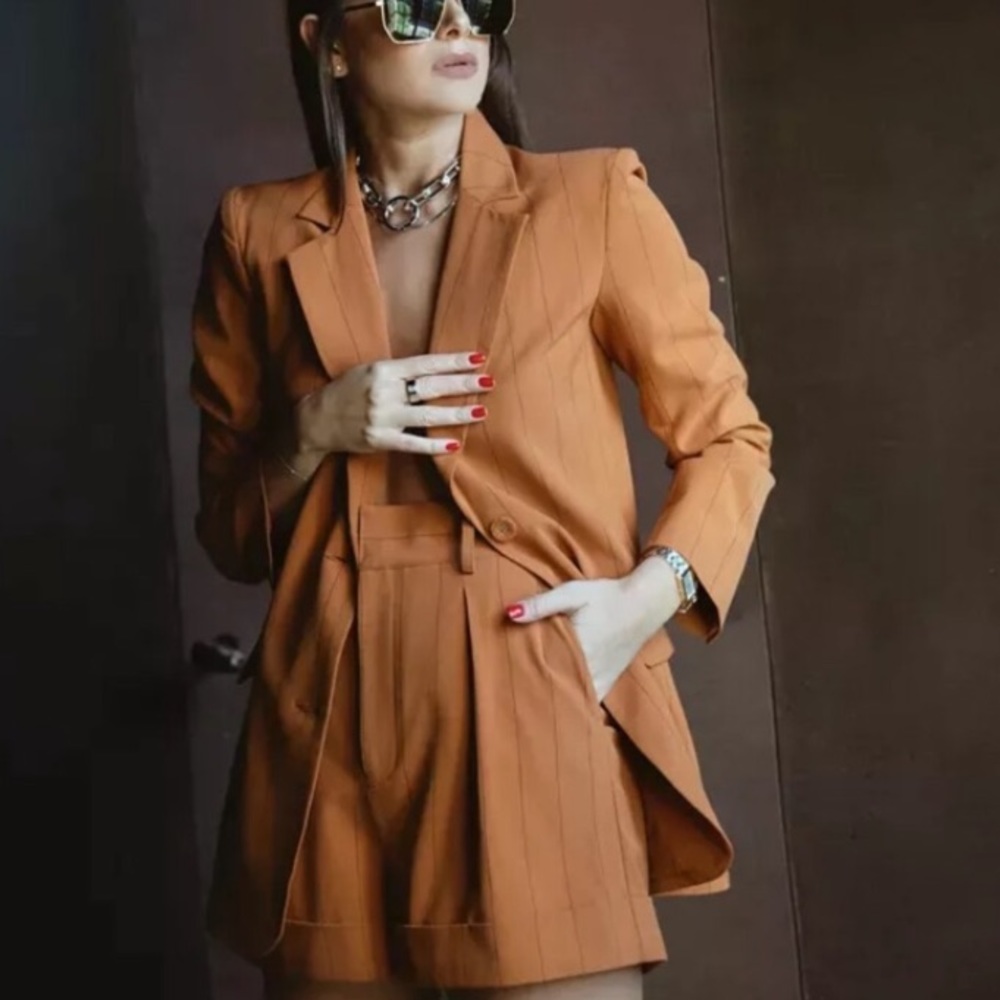 Danielle Bernstein Nwt Orange Blazer Oversized - image 1